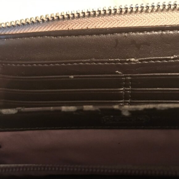 Ladies Coach Wallet Metallic Gold Color - Picture 5 of 5